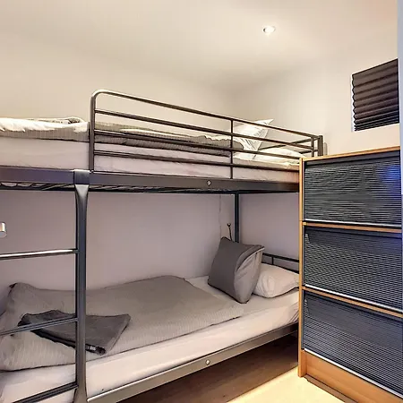 3 Bedrooms Near Center Wifi View